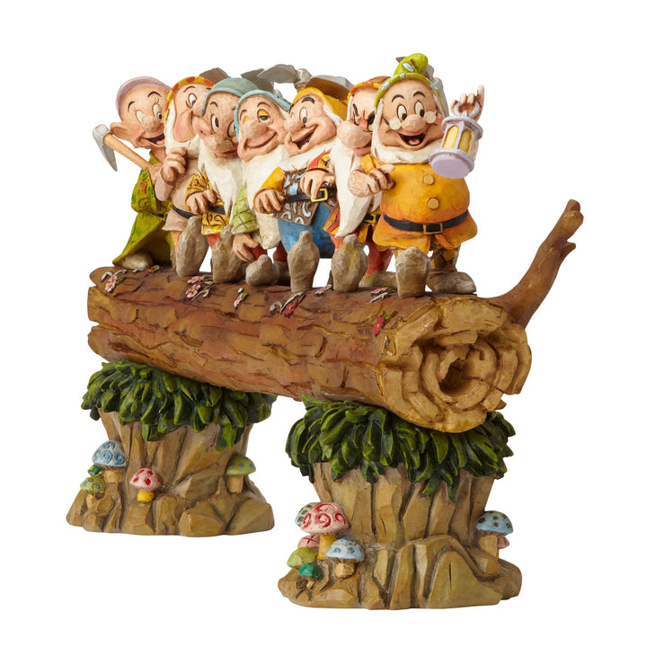 Seven Dwarfs Homeward Bound figurine – alternate view 2