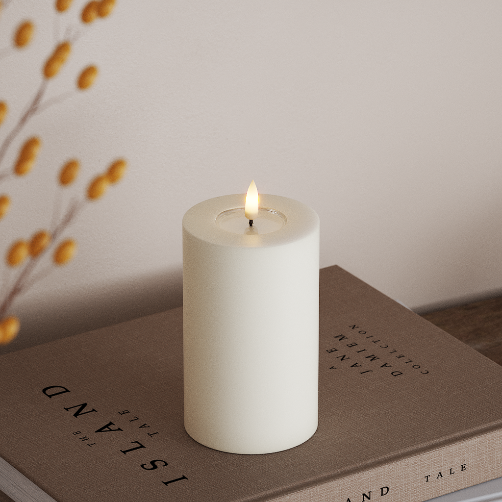 Deluxe Homeart Real Flame LED Pillar Candle, White, 7.5 × 12.5 cm - additional view 2