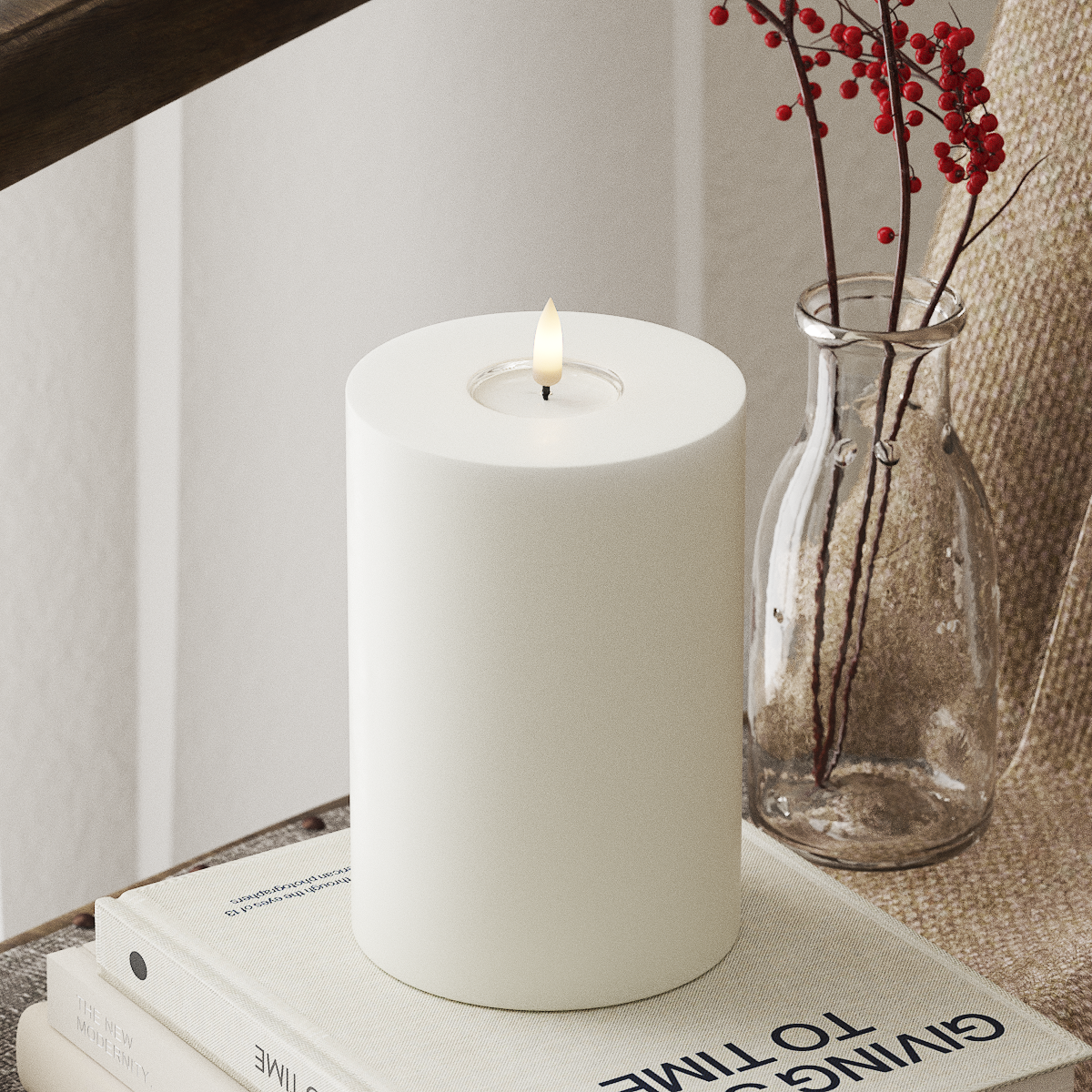 Deluxe Homeart Real Flame LED Pillar Candle, White, 10 × 15 cm