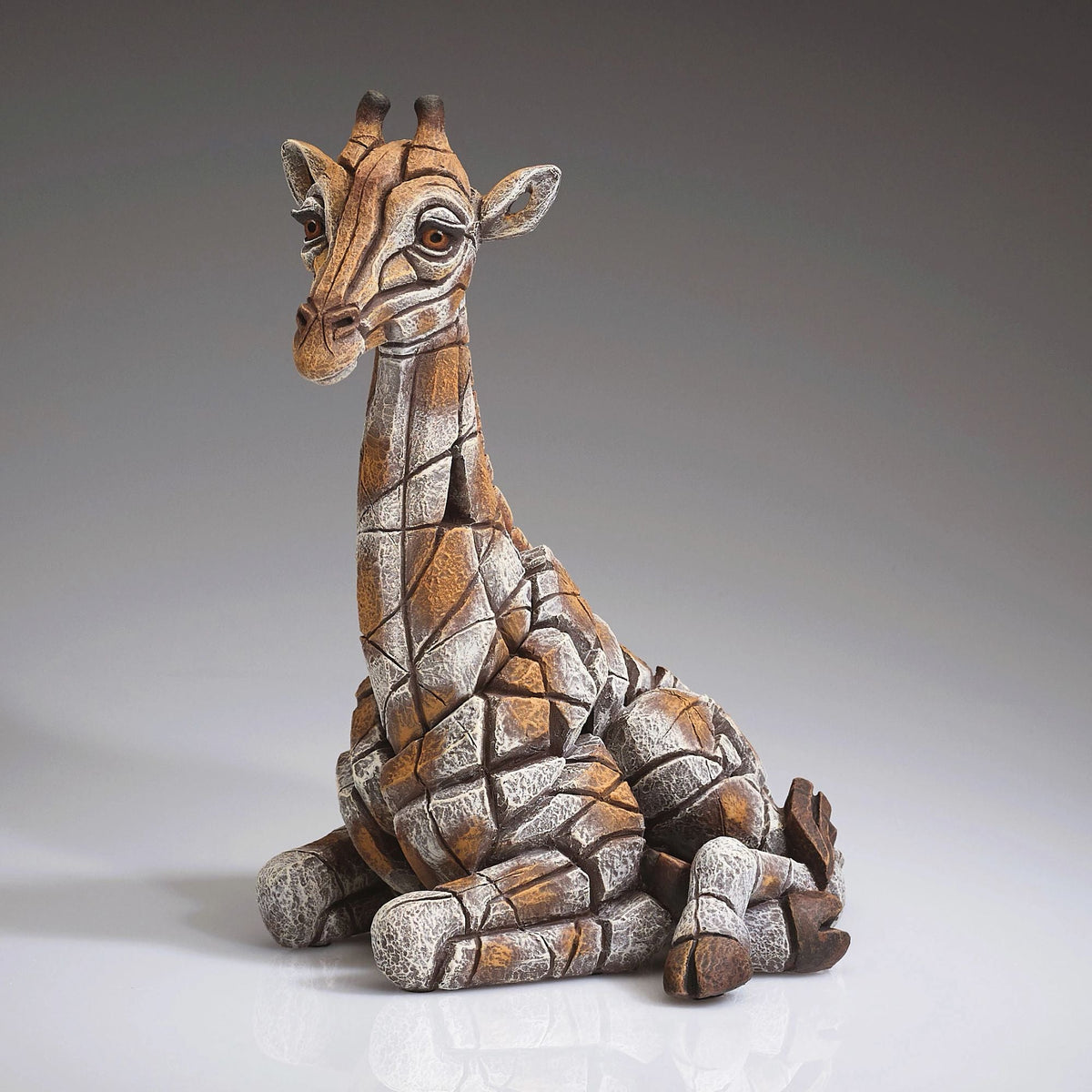 Edge Giraffe Calf sculpture – SKU EE6016671