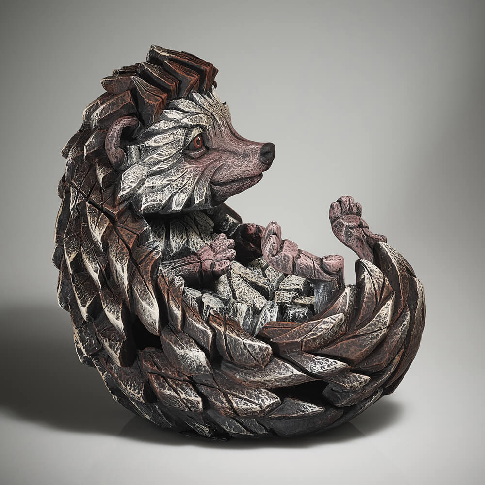 Edge Sculpture Hedgehog Figure – alternate view 02