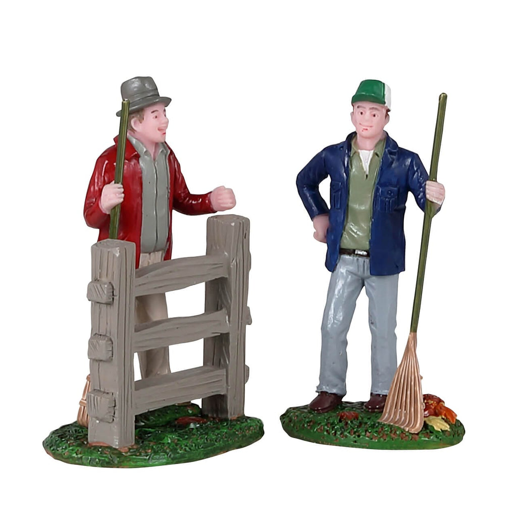 Lemax Friendly Neighbors, Set of 2 village accessory