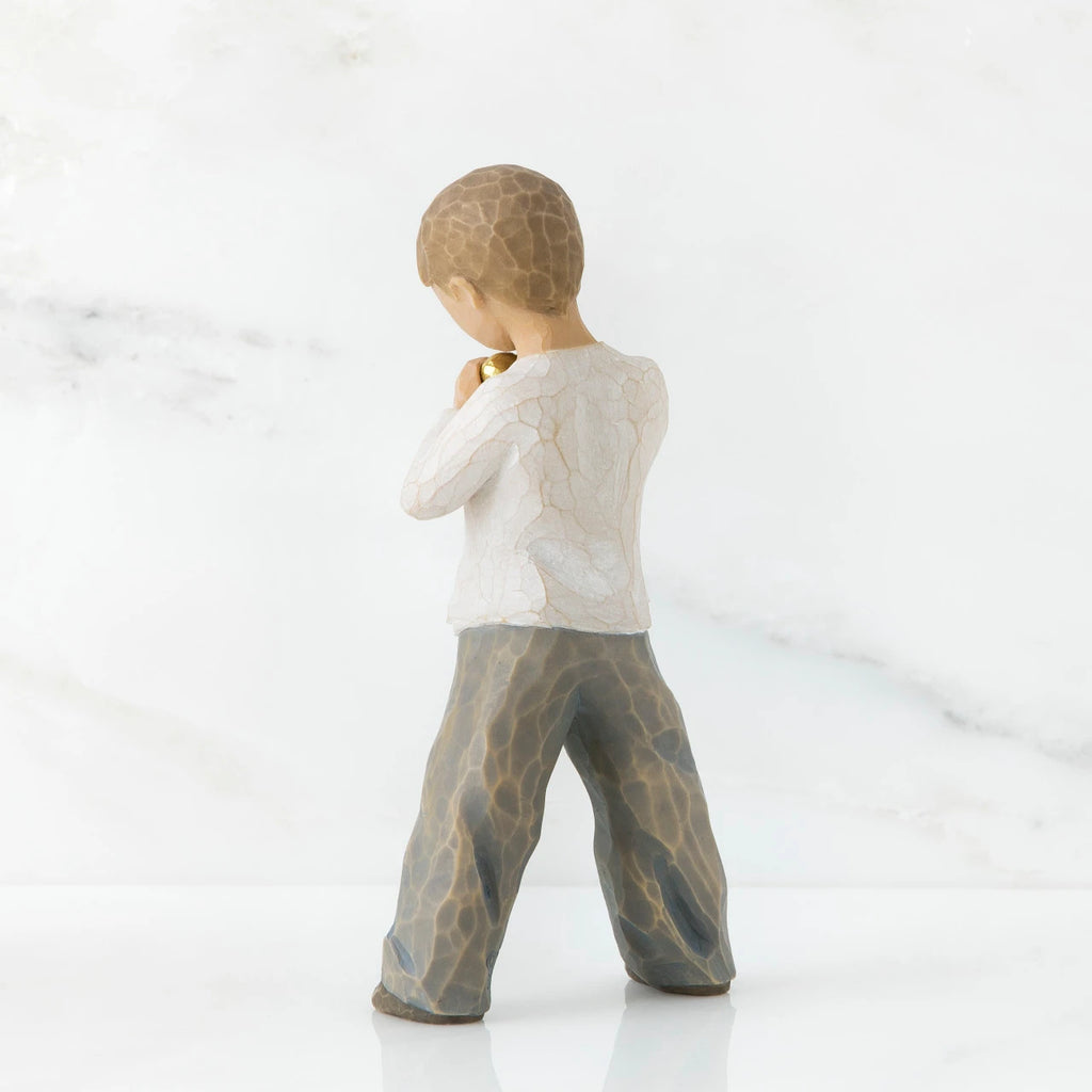 Willow Tree Heart of Gold Figurine, SKU 26142 – view 3