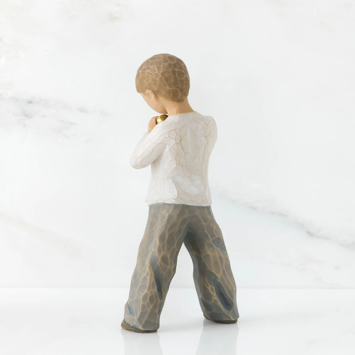 Willow Tree Heart of Gold Figurine, SKU 26142 – view 3