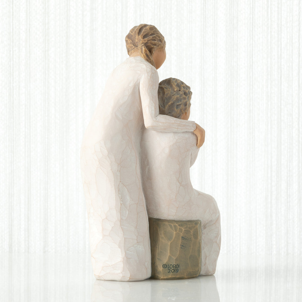 Willow Tree Loving My Mother Figurine 27921 - view 3